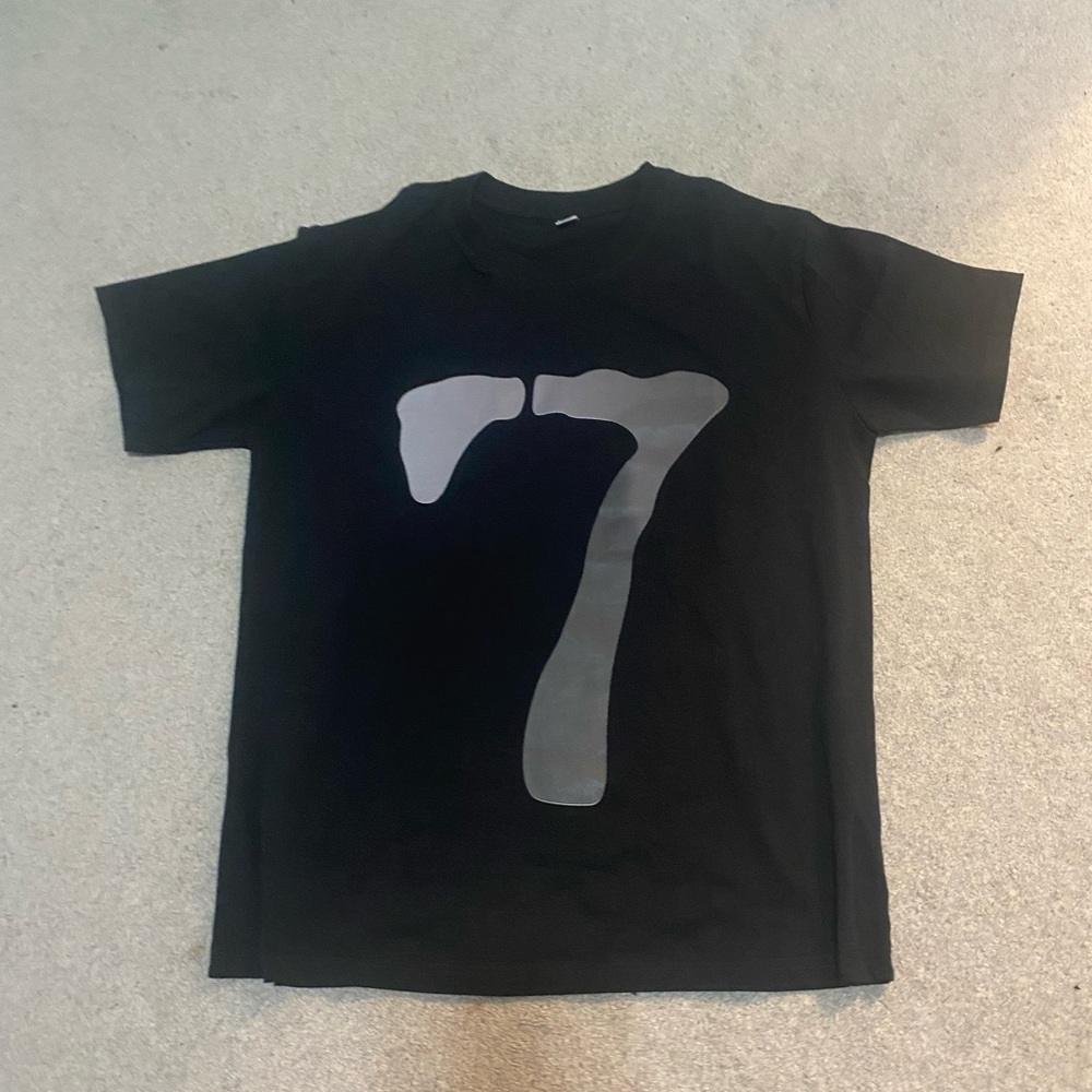 7- T shirt